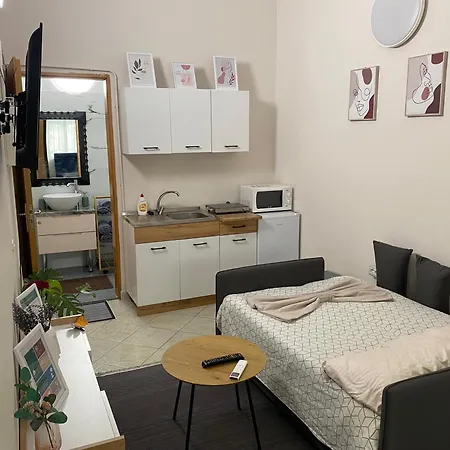 Appartamento Dori's Wilson At Blloku Neighborhood Tirana