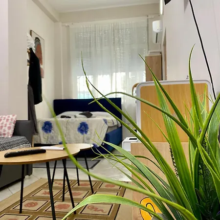 Dori's Wilson At Blloku Neighborhood Apartament *