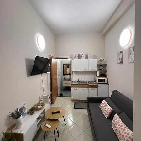 Dori's Wilson At Blloku Neighborhood Apartment *